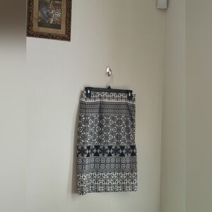 Metaphor Skirt Women S Black and White Geometric Midi Career Academia Versatile